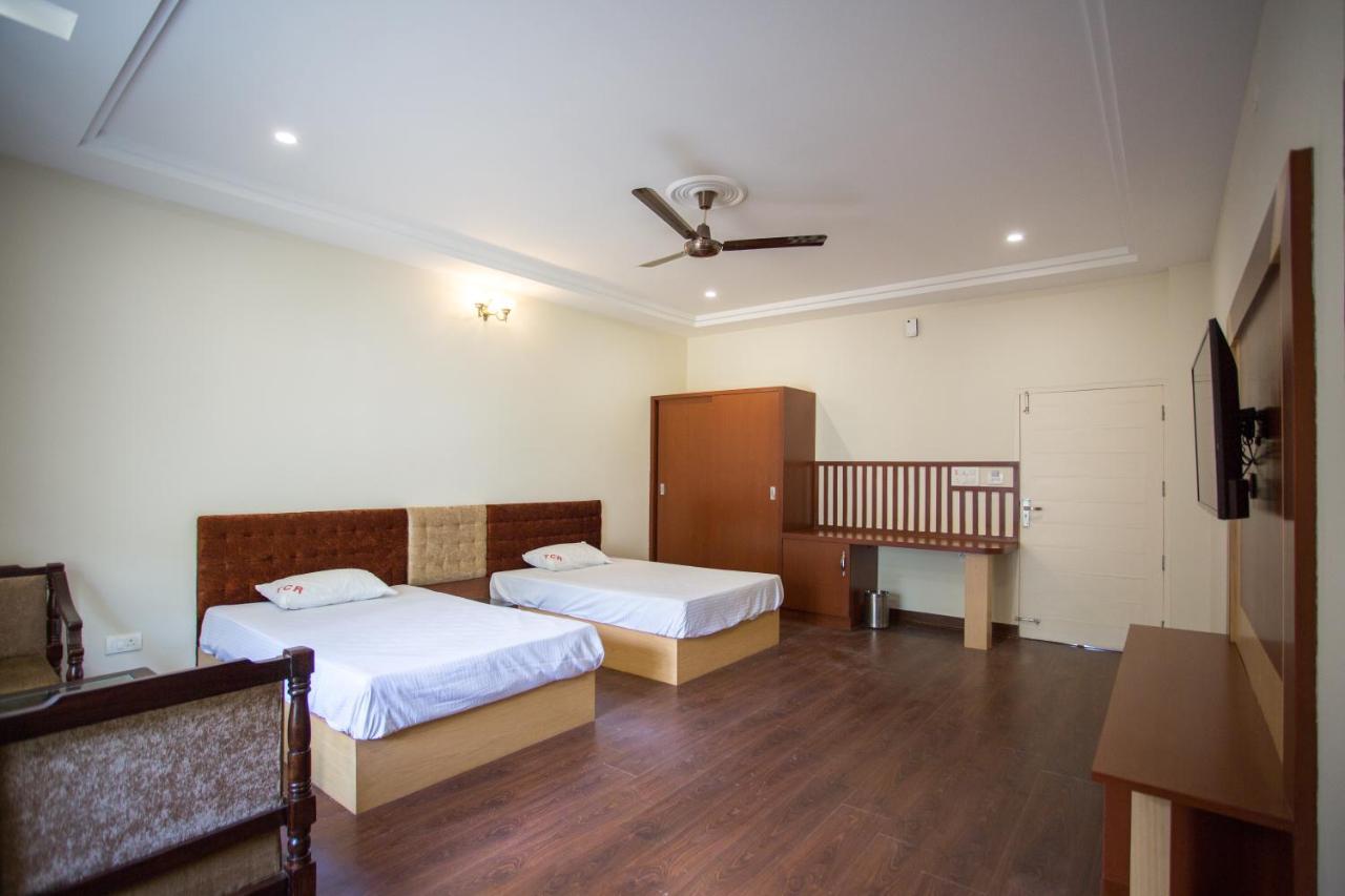 Tehri Club And Resort Chamba  Buitenkant foto